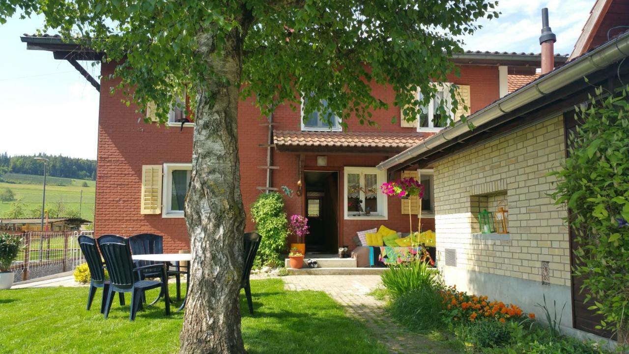 Villa Kunterbunt Grosswangen Exterior foto